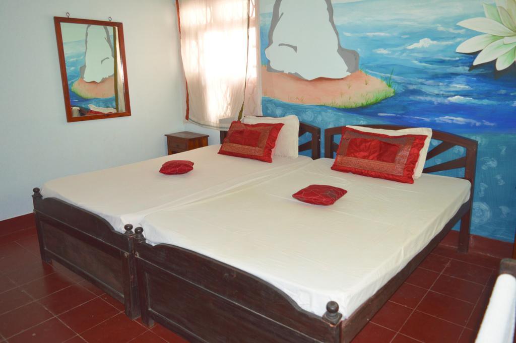 La Maison Blanche Otel Pondicherry Oda fotoğraf