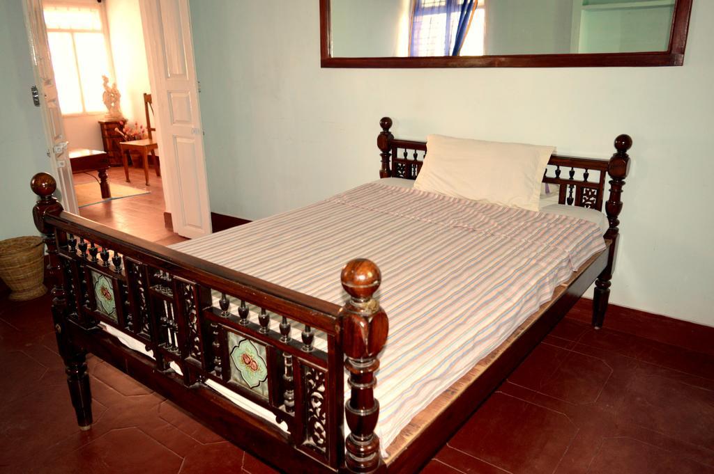 La Maison Blanche Otel Pondicherry Oda fotoğraf